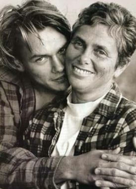 Jeffrey Weisberg wife Arlyn Phoenix with her late son River Phoenix.